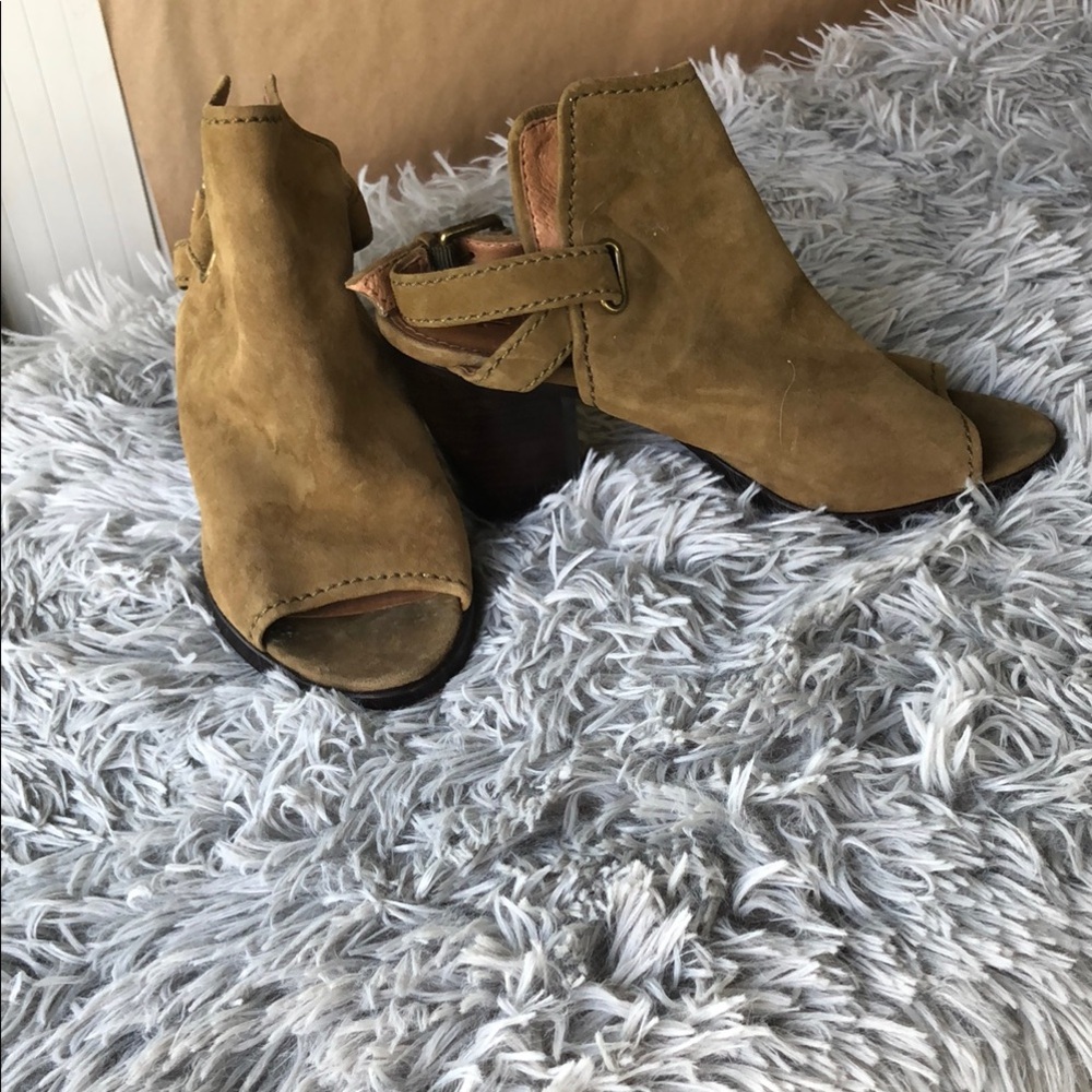 Tan Ankle Booties with Peep-Toe and Stacked Heel
